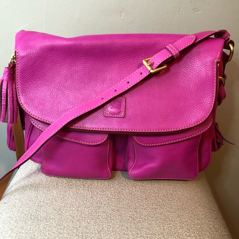 💎SOLD💎 Dooney & Bourke Zip Foldover Florentine